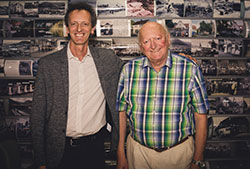 Frank und Gottlieb Dangel im Firmenmuseum