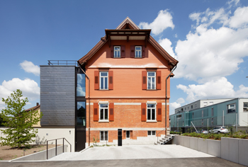 Old Villa - Residential and Commercial Building in Schorndorf